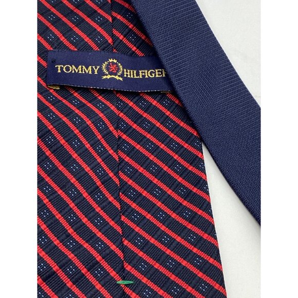 Tommy Hilfiger Navy & Red Striped Silk Tie With Subtle Dot Pattern Mens Classic - Picture 5 of 6